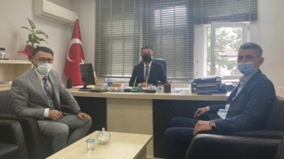 ÇALIŞMALAR HAKKINDA GÖRÜŞ ALIŞVERİŞİNDE BULUNDULAR