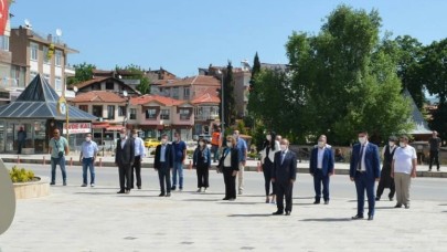 CHP’DEN ANITA ÇELENK