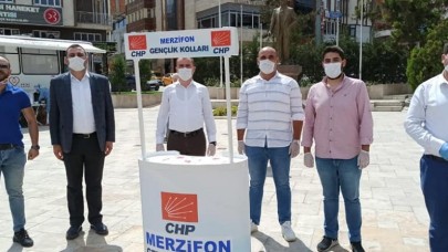 CHP GENÇLİĞİ MASKE DAĞITTI