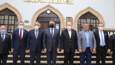CHP’Lİ VEKİLLERDEN BELEDİYEYE ZİYARET