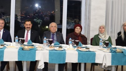 ÇİÇEK, ÜNİVERSİTE SENATOSU İLE YEMEKTE BULUŞTU