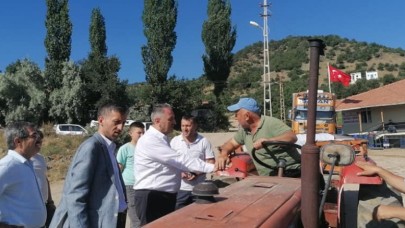 ÇİLEZ İLÇELERDE ZİYARETLERDE BULUNDU