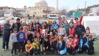 “ÇOCUKLARIMIZIN KALPLERİNE DOKUNMANIN MUTLULUĞU İLE DÖNDÜK”