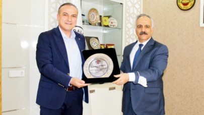 Defterdar Kurşun'dan Başkan Kırlangıç'a veda ziyareti