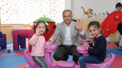 DEPREMZEDE AİLELERİN ÇOCUKLARINA ÜCRETSİZ