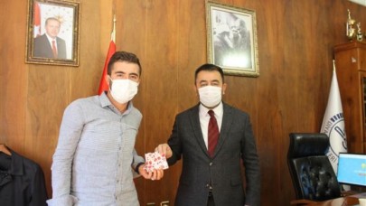 DERECEYE GİRENLERE ÖDÜLLERİ VERİLDİ