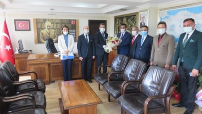 DİN GÖREVLİLERİNDEN KAYMAKAM GÜLDOĞAN’A ZİYARET