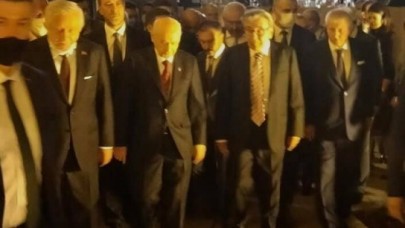 DÜĞÜNE GENEL BAŞKAN BAHÇELİ İLE KATILDI