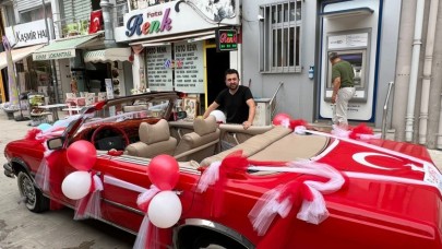 DÜĞÜNLERİN GÖZDESİ KLASİK ARABALAR