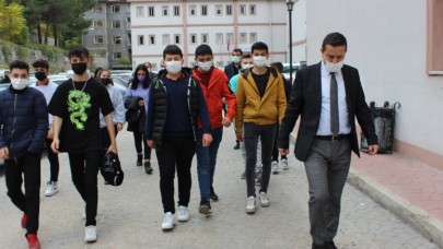 DUYARLI GENÇLERE TEŞEKKÜR ETTİ