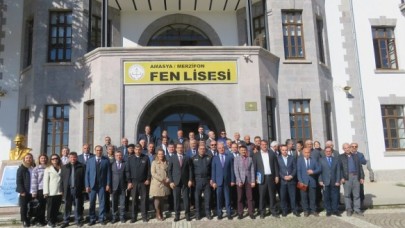 EĞİTİM TOPLANTISI FEN LİSESİ’NDE YAPILDI