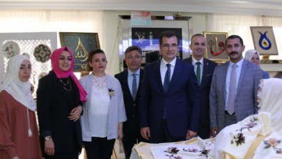 EL EMEĞİ GÖZ NURU ESERLER GÖRÜCÜYE ÇIKTI