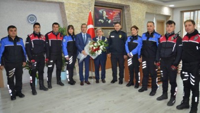 EMNİYET TEŞKİLATI ÖĞRETMENLERİ UNUTMADI