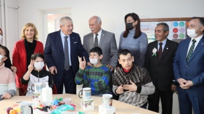 ‘ENGELLİLİK SOSYAL HAYATI ENGELLEYEN BİR KUSUR DEĞİL, DESTEKLENMESİ GEREKEN BİR DURUMDUR’