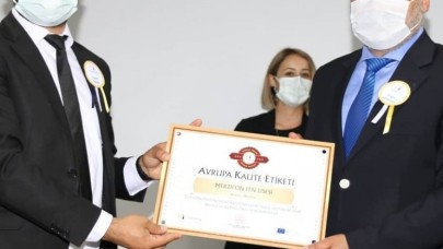 FEN LİSESİ ÖDÜLÜNÜ ALDI