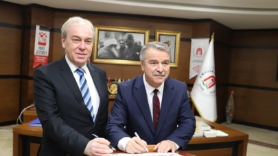 FİZYOTERAPİ TEMALI SAĞLIK BİLİMLERİ KONSORSİYUMU İMZALANDI