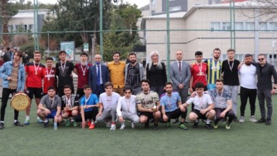 Futbol turnuvasında coşkulu final