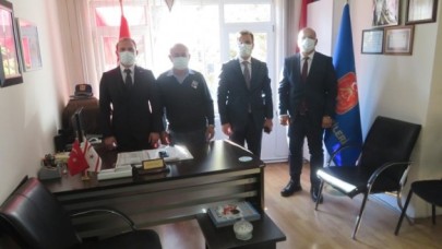 GAZİLER DERNEĞİ’Nİ ZİYARET ETTİ