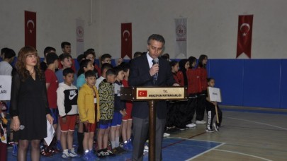 GENÇLER, TÜRK MİLLETİNİN GELECEĞİ, YARINLARIN DA TEMİNATI