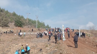 GENÇLER TÜRKİYE YÜZYILINA NEFES OLDULAR