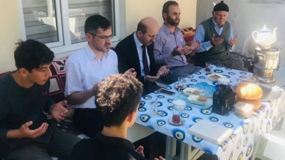 GENÇLERDEN RECEP HOCA’LARINA VEFA ZİYARETİ