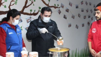 GENÇLİK MERKEZİ’NDEN ÖĞRENCİLERE ÇORBA İKRAMI