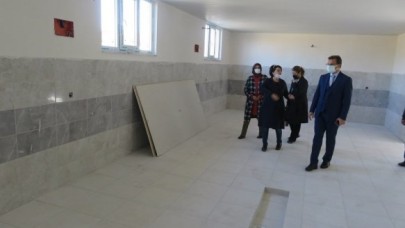 GİRİŞİMCİ KADINLARI TEBRİK ETTİ