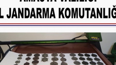 GÖKÇEBAĞ KÖYÜ’NDE BİR ARAÇTA TARİHİ ESER YAKALANDI