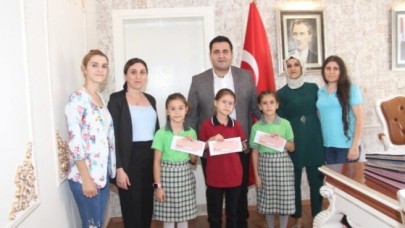 GÖKCECİK’TEN EN  ÇOK KİTAP OKUYAN ÖĞRENCİLERE HEDİYE