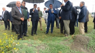 GÖLET VE KANAL İNŞAATLARINI İNCELEDİLER
