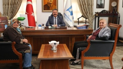 GÖNLÜMÜZ HERKESİN SORUNUN ÇÖZMEKTEN YANA