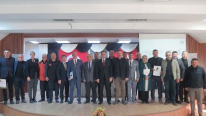 GÖNÜLLÜ MUHTARLAR SERTİFİKALARINI ALDI