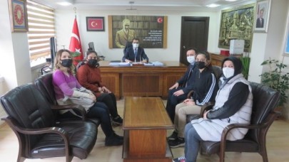 GÜLDOĞAN, BAŞARILI KARATECİLERİ KUTLADI