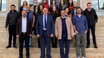GÜLTEKİN, UZAKTAN EĞİTİM İÇİN ÇAĞDAŞ ÖĞRETME VE ÖĞRENME TEKNİKLERİNİ AÇIKLADI