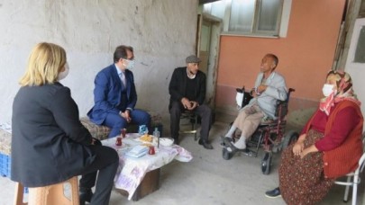 Güney Ailesini Ziyaret Etti
