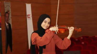 GÜZEL SANATLAR EĞİTİMİ BÖLÜMÜ İLK ÖĞRENCİLERİNİ KABUL EDİYOR