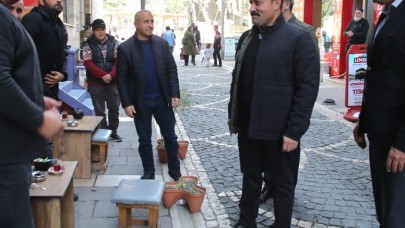 HAFTA SONUNU YİNE ESNAF ZİYARETLERİ İLE GEÇİRDİ