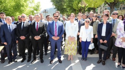HALK EĞİTİM MERKEZLERİ VE KÜLTÜR EVLERİNCE HAZIRLANAN SERGİNİN AÇILIŞI YAPILDI