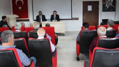 HAMAMÖZÜ’NDE MUHTARLAR TOPLANTISI DÜZENLENDİ