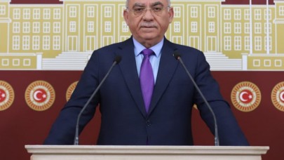 HANGİ LAFINA İNANALIM SENİN!
