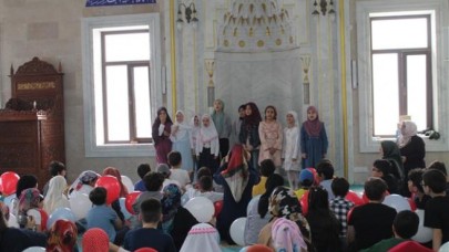 HEM EĞLENİYOR, HEM DE ÖĞRENİYORLAR