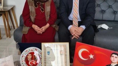 HEM YÖNETİMİNDEN ŞEHİT AİLESİNE ZİYARET