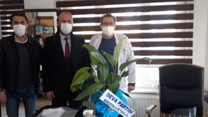 HİÇBİR YERE GİTMEYİN!