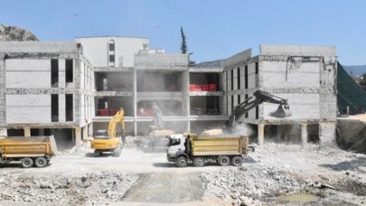 HİLTON GARDEN OTEL İNŞAATI TÜM HIZIYLA DEVAM EDİYOR