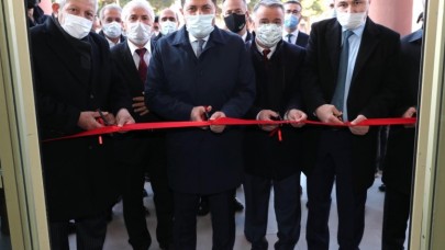 ‘HÜSEYİN HÜSAMEDDİN YASAR’ KÜTÜPHANESİ HİZMETE AÇILDI