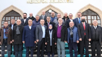 İBB’DEN İHTİYAÇ SAHİBLERİNE MONT VE BOT YARDIMI