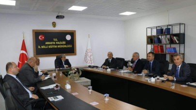 İLÇE MİLLİ EĞİTİM MÜDÜRLERİ TOPLANTISI YAPILDI