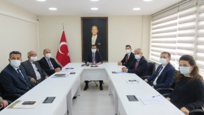 İLÇEDEKİ YATIRIMLAR DEĞERLENDİRİLDİ