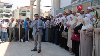 İLK HAC KAFİLESİ YOLA ÇIKTI