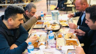 İLK ORUCUNU BORABOY BELDESİNDE VATANDAŞLA BİRLİKTE AÇTI